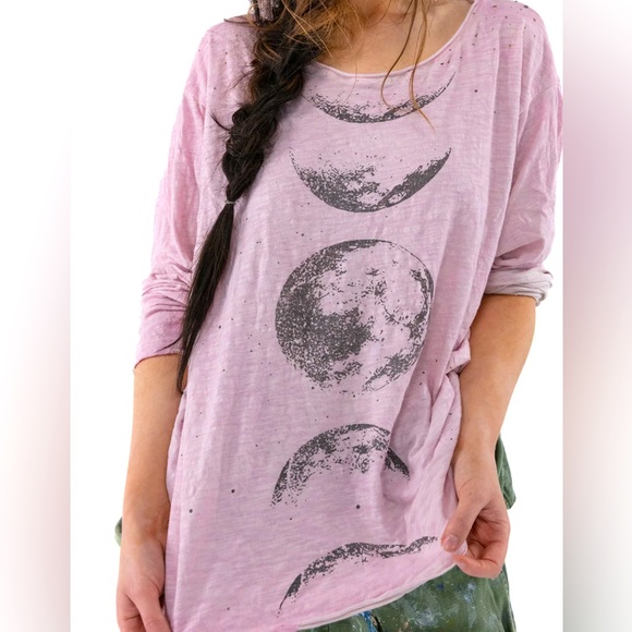 Magnolia Pearl Master Of Time Viggo Tee - Picture 1 of 6